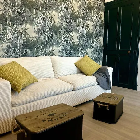 At 13 Beneze! House For 6 People, Terrace, Wi-fi 度假居 帕塞内